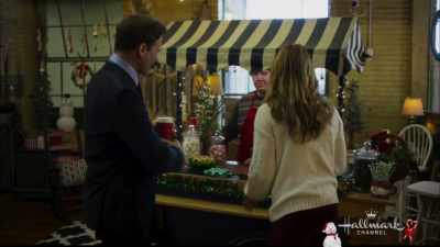 I just love
when your stand pops up - Christmas Wishes & Mistletoe Kisses