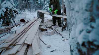 I just really hope
that it goes down
the trail nice and well. - Life Below Zero: Next Generation