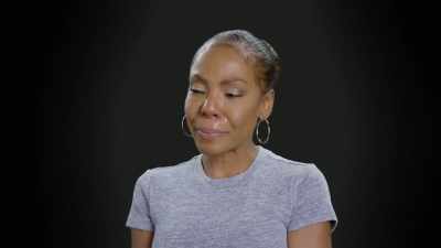 I just remember them
laying me on the bed, - Surviving R. Kelly