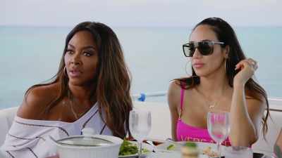 - I just think it came off
wrong, you getting up-- - The Real Housewives Ultimate Girls Trip