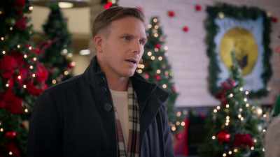 I just think
you should know I... - Meet Me Under the Mistletoe