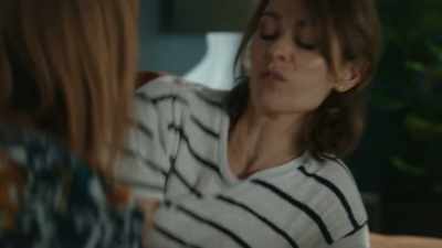- I just wanted let
you know that Ben and I - Five Bedrooms