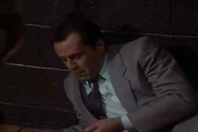 I JUST WANTED
TO TALK TO HER. - Moonlighting