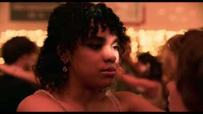 - I just wasn't expecting it.
- ♪ It must have been love ♪ - I Am Not Okay with This