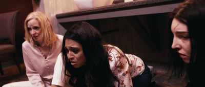 - I keep bleeding out
like this, I'm gonna die. - Active Shooter