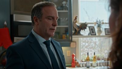 I keep thinking - Aurora Teagarden Mysteries: Death at the Diner