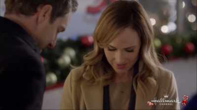 I keep waiting for Christmas
to feel like Christmas - Reunited at Christmas