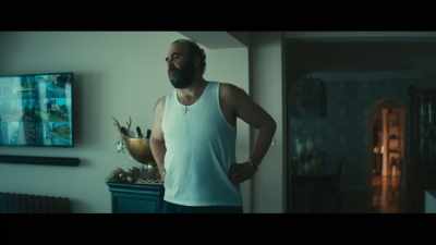 -I kidnapped you?
-No, Dad. - Jackdaw