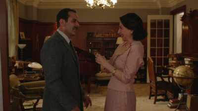 I kind of nodded like this, - The Marvelous Mrs. Maisel