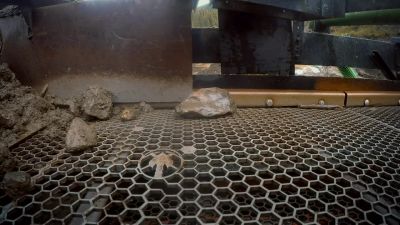 I knew that loaning out
the dozer was probably
a risk, - Gold Rush