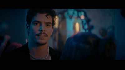 - I knew this party
was gonna be boring, - Katie's Mom