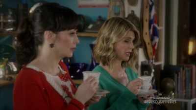 I knew something
was wrong - Garage Sale Mystery: Murder By Text