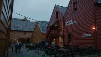 I knew that would
happen. (JJ chuckles) - My Norwegian Holiday