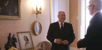 - I know.
- ...a historic moment - Quintessentially Irish