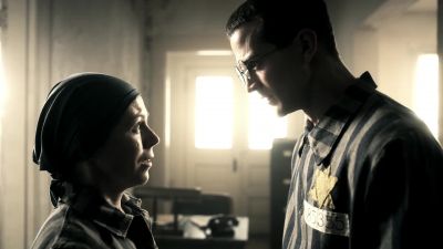 I know a way out of here. - Hunters