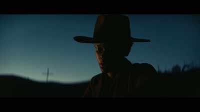 I know we all got
bad stories to tell, - Surrounded