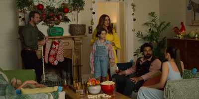 I know, 'cause it's
right there. There. - Christmas on the Farm