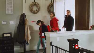 I know! Christmas Cake! - A Very Country Christmas Homecoming