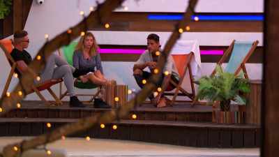 I know it doesn't make
things right - Love Island
