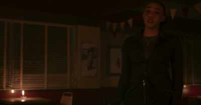 I know you don't want to see me, - The Republic of Sarah