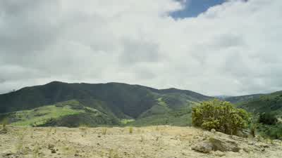 I know every centimeter of these mountains. - Narcos
