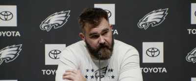 I know everybody expects us
to be, you know, - Kelce