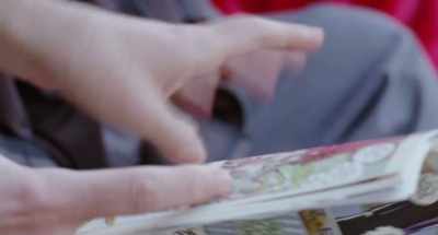 - I know.
- He's a professional. - Funny Pages