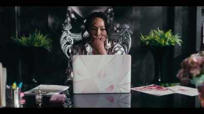 ♪ I know how to bounce it back quick ah ♪ - Twisted House Sitter 2