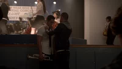 - I know how to tie my own tie. - Teen Wolf
