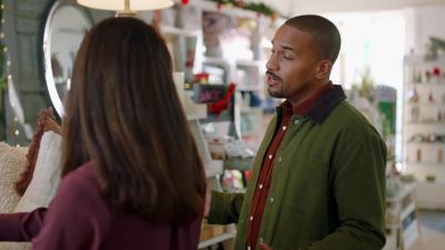 I know I don't, I don't
know her so much, - Trading Up Christmas