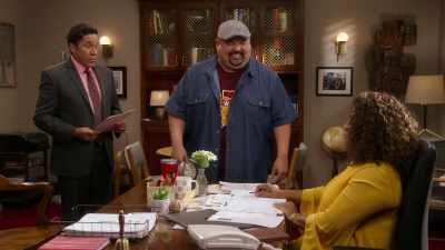 I know, I just like to make him get all...
[growls] - Mr. Iglesias
