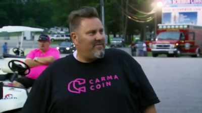 - I know. I know, it's a little different here.
- Hey, Shawn! Let's go! - Street Outlaws No Prep Kings Team Attack