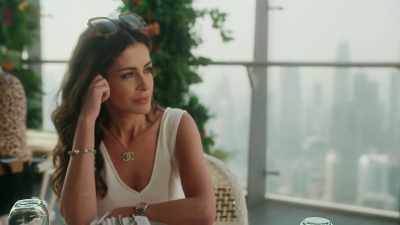 - I know. I know.
- Stan bury kept on saying, - The Real Housewives of Dubai