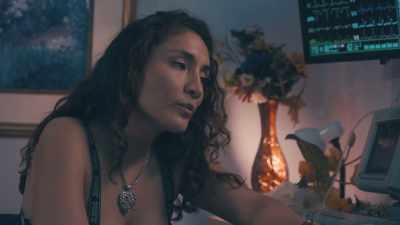 I know, I promised you I
would quit, but look, irony. - Amor Emanuelle