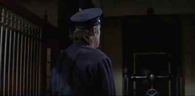I know I saw her. - The Great Bank Robbery