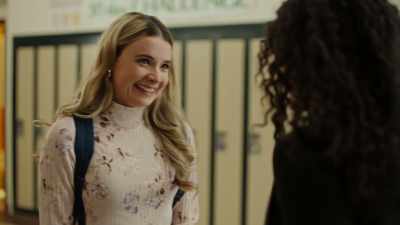 - I know. I saw you talking to Derek. - Bad Influence