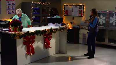 - I know that I want
this thing off my finger. - The Christmas High Note