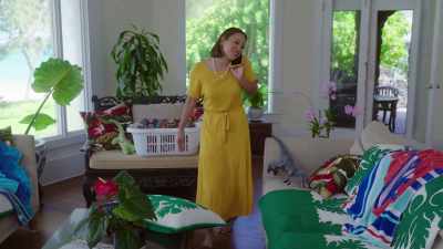 I know, I'm sorry it's been
so long. I've just been so-- - Romance in Hawaii