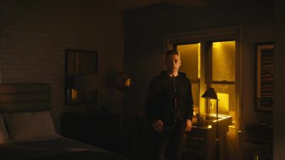 - I know this is fucked up. - Mr. Robot