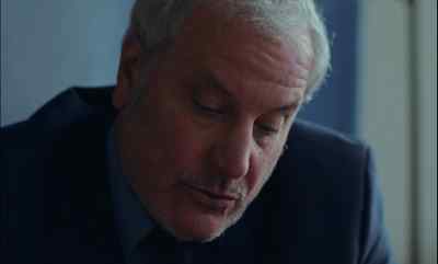 I know it isn't easy,
and if it had gone differently, - Ghostlight