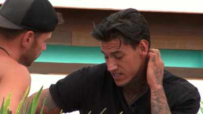 I know it's hard,
but you just need to say
to her, - Love Island