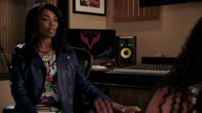 I know, "Jordan has a past."
"Jordan is a player." - Famous in Love