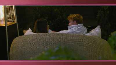 - I know.
- [Nikki] Ceara retreated. - Twin Love