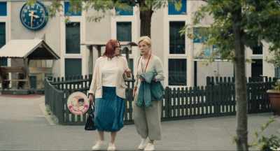 - I know.
- Oh, there's John! - Reawakening