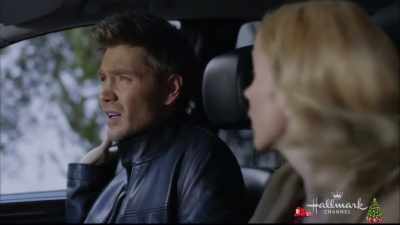 - I know this place.
- Yeah? - Road to Christmas