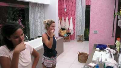 >> I KNOW. - Love Island