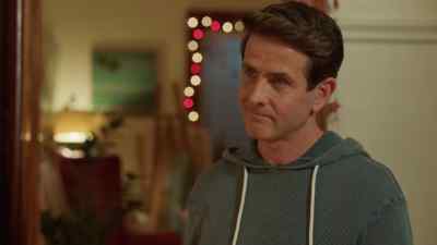 I know she'd be happy
that we're all here together, - Jingle Bell Love