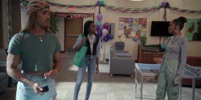 I know she's been
staying here in his room, - All American: Homecoming