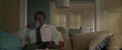 I know she's your sister.
She must really love you to-- - Greedy People