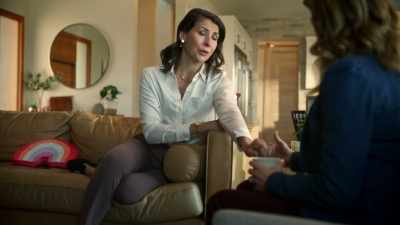 - I know this sounds weird
coming from me now, - Deadly Wives Club